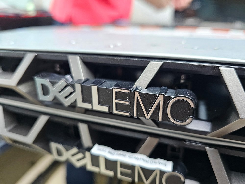 IC-MyHost Data Center Thailand — Dell Enterprise Servers